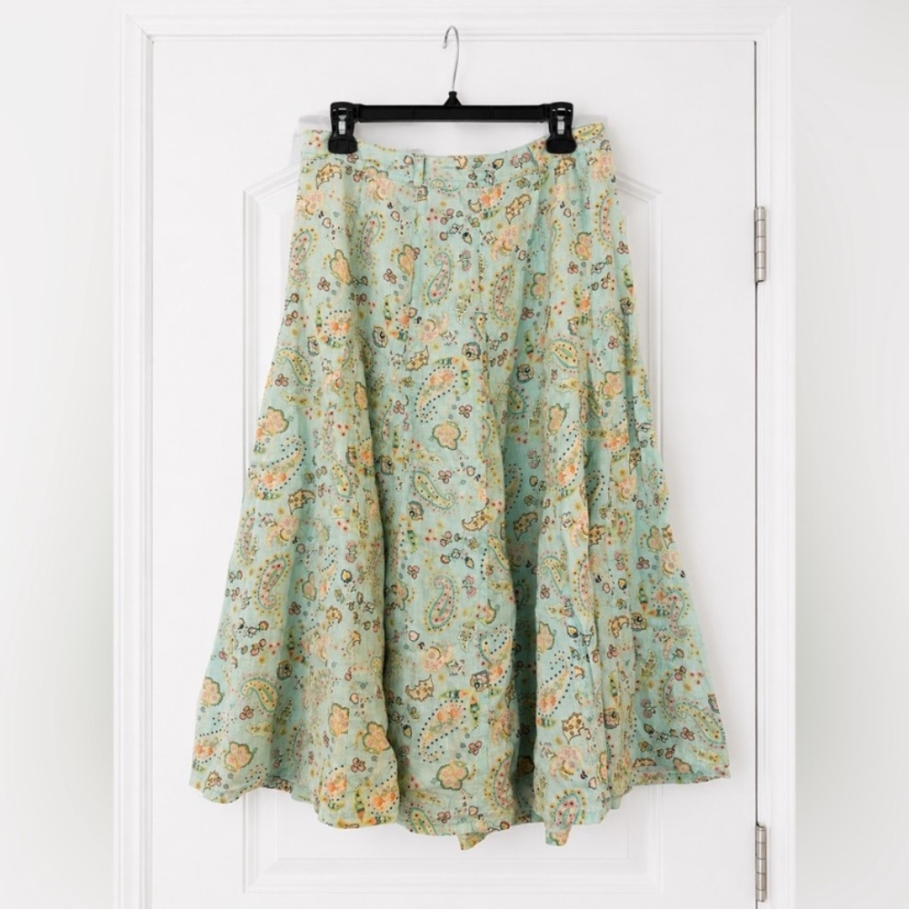Liz Claiborne 100% Linen Paisley Midi Skirt
Mint Green A-Line Belt Loops Size M